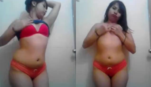 morrita culonsita se quita toda la ropa y enseña todo