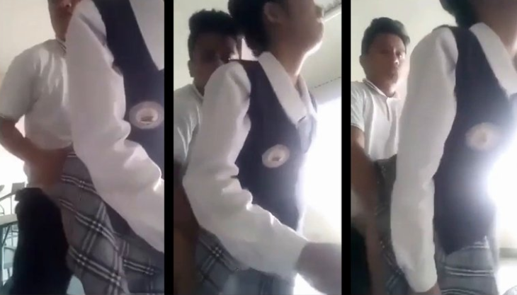 Morrita colegiala disfruta con hombre maduro