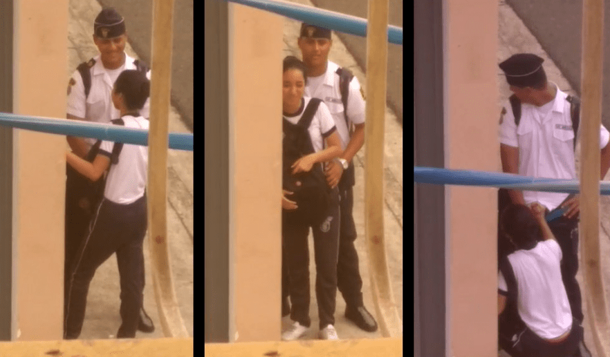 Alumna grabada mamándosela a su compañero